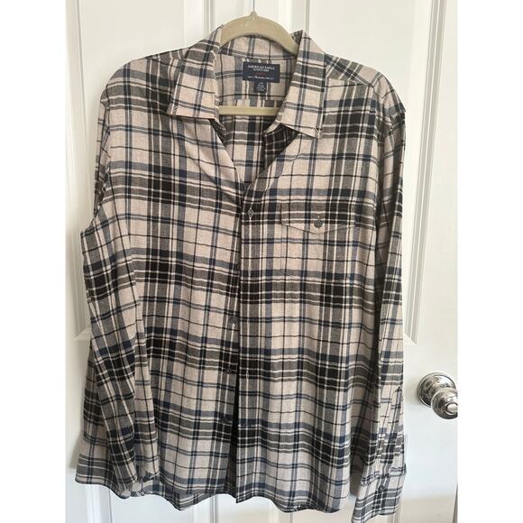 American Eagle Outfitters Slim Fit Men's L/S Button Down Shirt Large - Picture 1 of 2